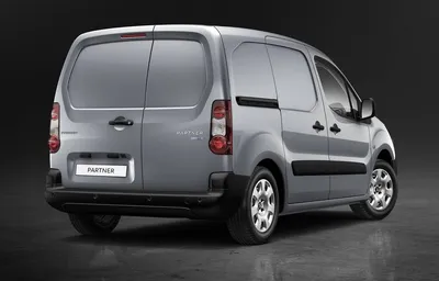 Тест-драйв Peugeot Partner Crossway 1.6 AT: правильный француз, опоздавший  на 10 лет - Журнал Движок.