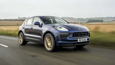 The 2022 Porsche Macan GTS stands out in Python Green - CNET