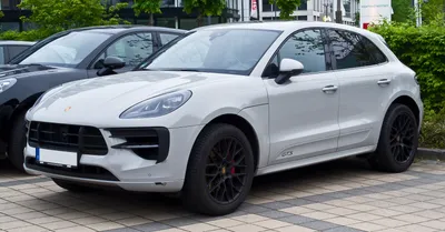 https://www.fiaformulae.com/en/news/487027/the-tech-battery-performance-and-interior-of-the-new-electric-porsche-macan