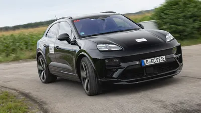 2022 Porsche Macan Black - £55,990 | Porsche Centre Bristol