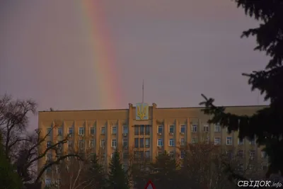 Виниловая наклейка на стену в группу детского сада \"Радуга\".