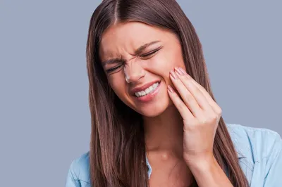 Рак полости рта: симптомы рака слизистой рта, как выглядит опухоль ротовой  полости, фото | Клиники «Евроонко»