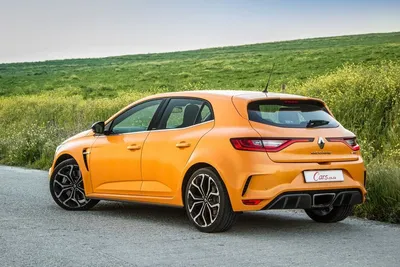 New Renault Megane R.S. Trophy 2019 review | Auto Express