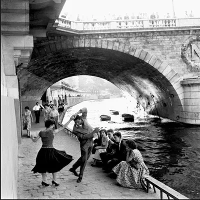 Парижские ретро-фотографии: город любви на снимках от Paul Almasy