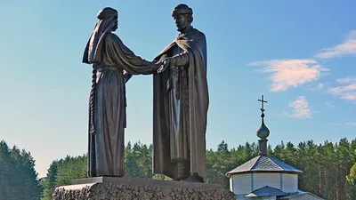 С Днём памяти св. Петра и Февронии! С Днём семьи, верности и любви! | Милые  открытки, Рождественские дверные украшения, Праздничные открытки