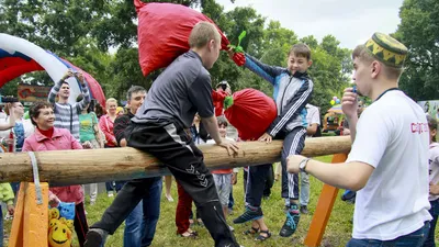 Акцент на традицию: как Россия отпраздновала татарский Сабантуй в 2023 году