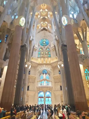 Собор Саграда Фамилия в Барселоне | TravelBarcelona
