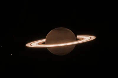Опубликовано инфракрасное изображение Сатурна, сделанное James Webb -  Газета.Ru | Новости