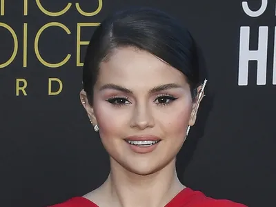 Selena Gomez Goes Totally Make-Up Free in New Photos | Vogue