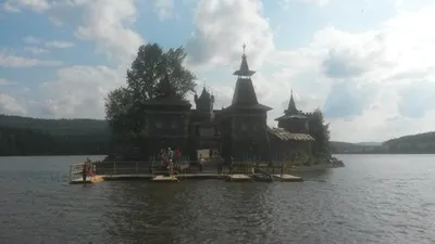 Фото: Сонькина Лагуна, парк аттракционов, ул. Петра Скорынина, 9, Сатка —  Яндекс Карты