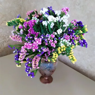 Букет из бело-фиолетовой статицы за 10 690 руб. | Бесплатная доставка  цветов по Москве