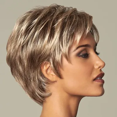 Модная стрижка гарсон 2018: 100+ лучших новинок, идей на фото | Short  choppy hair, Messy pixie haircut, Short hair cuts for women