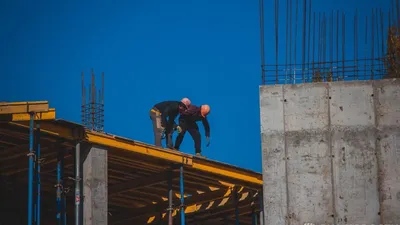 Купить картину Стройка. День в Москве от художника Петровская Ирина