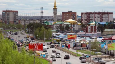 Вид На Город Сургут В России — стоковые фотографии и другие картинки  Большой город - Большой город, Сургут, Архитектура - iStock