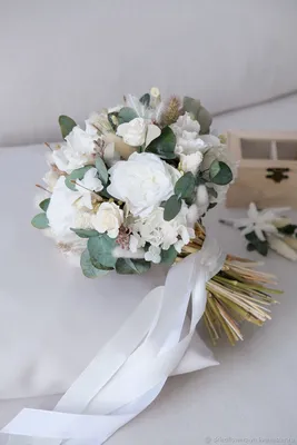 Winter wedding bouquet. Зимний свадебный букет невесты | Букет свадьба,  Зимние свадебные букеты, Маленькие свадебные букеты