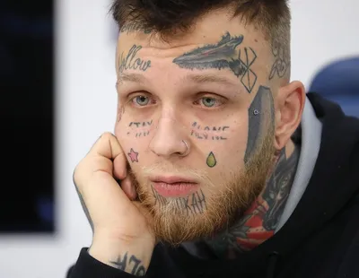 Там — портрет Малышевой»: забитый татуировками сын Елены Яковлевой  рассказал о рисунках на ногах (ФОТО)