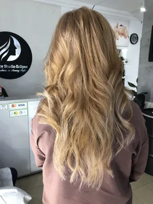 kawaicat_salon@instagram on Pinno: 🤗 Тёплый блонд и объёмная  укладка-локоны...