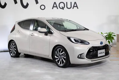 Представлен хэтчбек Toyota Aqua нового поколения — Авторевю