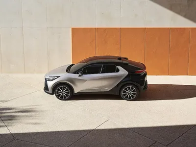 Toyota C-HR 2020, 2 литра, Гибрид 2 литра, рестайлинг, Архангельск