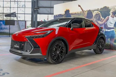 2018 Toyota C-HR review: ratings, photos, specs, video, features, more -  CNET