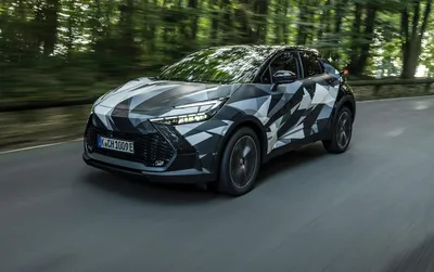 File:Toyota C-HR Hybrid 2017 (cropped).jpg - Wikipedia