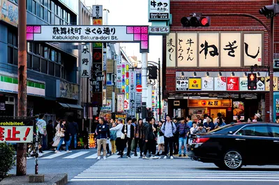 Superstadt Tokio - Wie lebt es sich mit 37 Millionen Nachbarn? - Filme  online anschauen | RTL+