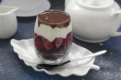 dessert in a glass ▻ trifle snickers ▻ chocolate cake in a glass - YouTube