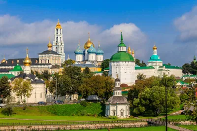 Московская область Сергиев Посад Троице-Сергиева лавра Собор Успения  Пресвятой Богородицы Реставрация Фотография