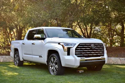 2022 Toyota Tundra packs hybrid power and a big interior upgrade - CNET