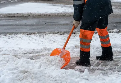 В Хабаровске идет общегородская уборка снега