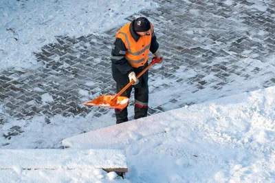 Уборка снега — услуга уборки снега трактором по низким ценам | СтройСнаб 28