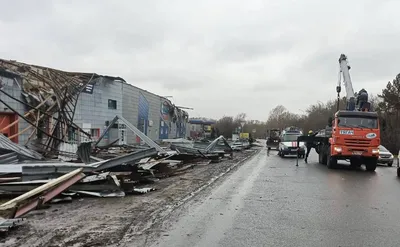 На Великобританию обрушился ураган \"Кьяран\": страшные кадры последствий