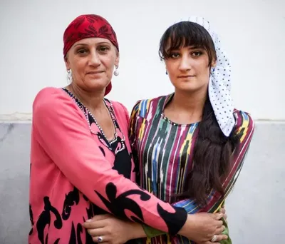 6 вещей, которые делают узбекские жёны. Ради них на узбечках многие женятся  | Kuzminatravel | Дзен