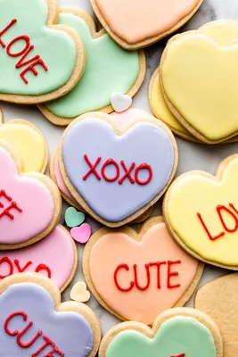 56 Best Valentine's Day Gifts in 2023: Gifts for Everyone You Love | Glamour