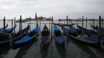 Венеция зимой. Италия. | Venice in winter, Venice italy gondola, Venice  italy travel