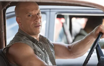 Ростовая фигура Вин Дизель (Vin Diesel) вид 3 (903х1770 мм) - купить по  выгодной цене | Магазин шаблонов Принт100