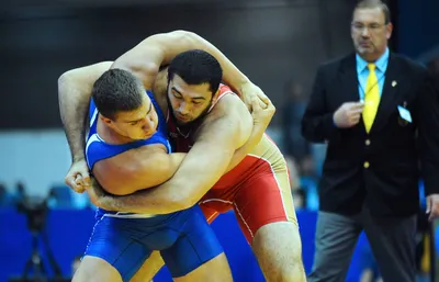 В Академии борьбы пройдет чемпионат СФО по вольной борьбе