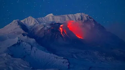 Лава из проснувшегося вулкана уничтожает остров на Канарах. Фотогалерея |  Forbes.ru