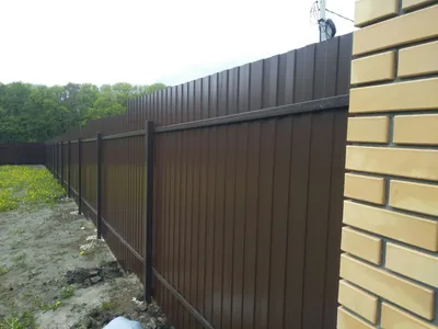 Зеленый забор из профнастила в город Москва | Цена с установкой под ключ