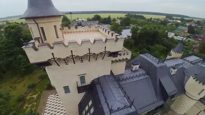 Грязи не боятся! Все о замке, который Галкин построил для Пугачевой -  YouTube