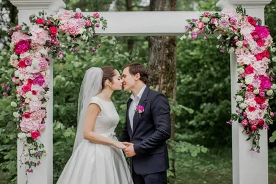Поцелуй жениха и невесты :: Valentina Zaytseva – Социальная сеть ФотоКто