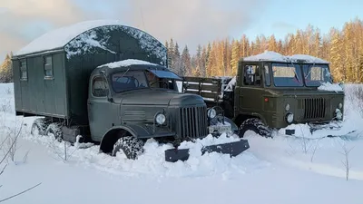 Купить ЗИЛ 157 Бортовой грузовик 1980 года в Арсеньеве: цена 100 000 руб.,  бензин, механика - Грузовики